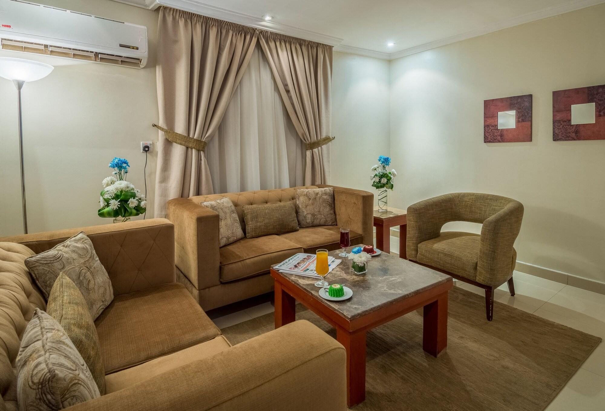 Al Muhaidb Al Takhassosi Abaqrino Riyadh Exteriör bild