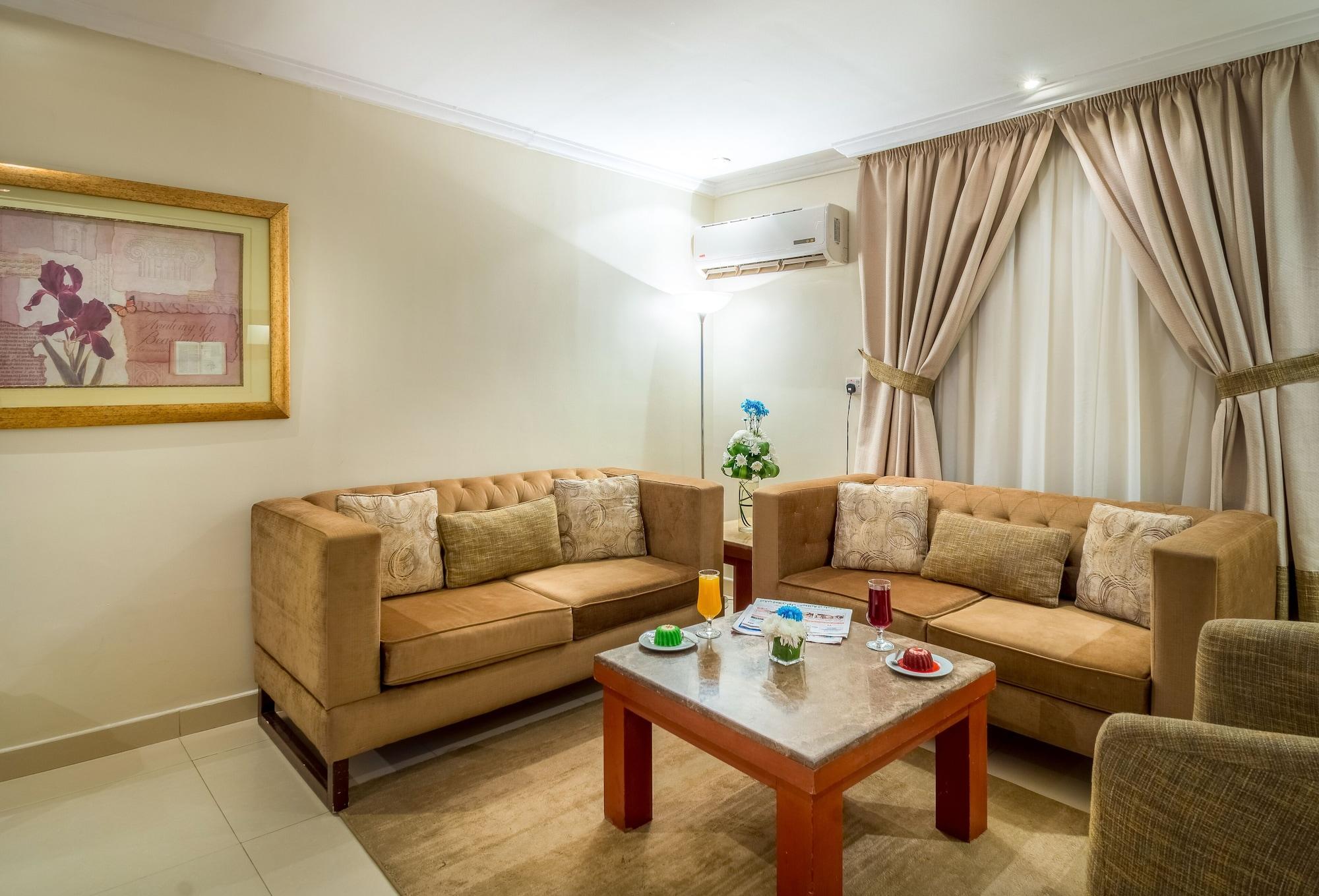 Al Muhaidb Al Takhassosi Abaqrino Riyadh Exteriör bild