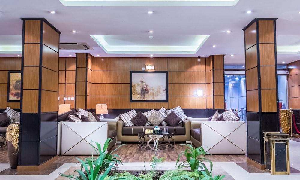 Al Muhaidb Al Takhassosi Abaqrino Riyadh Exteriör bild