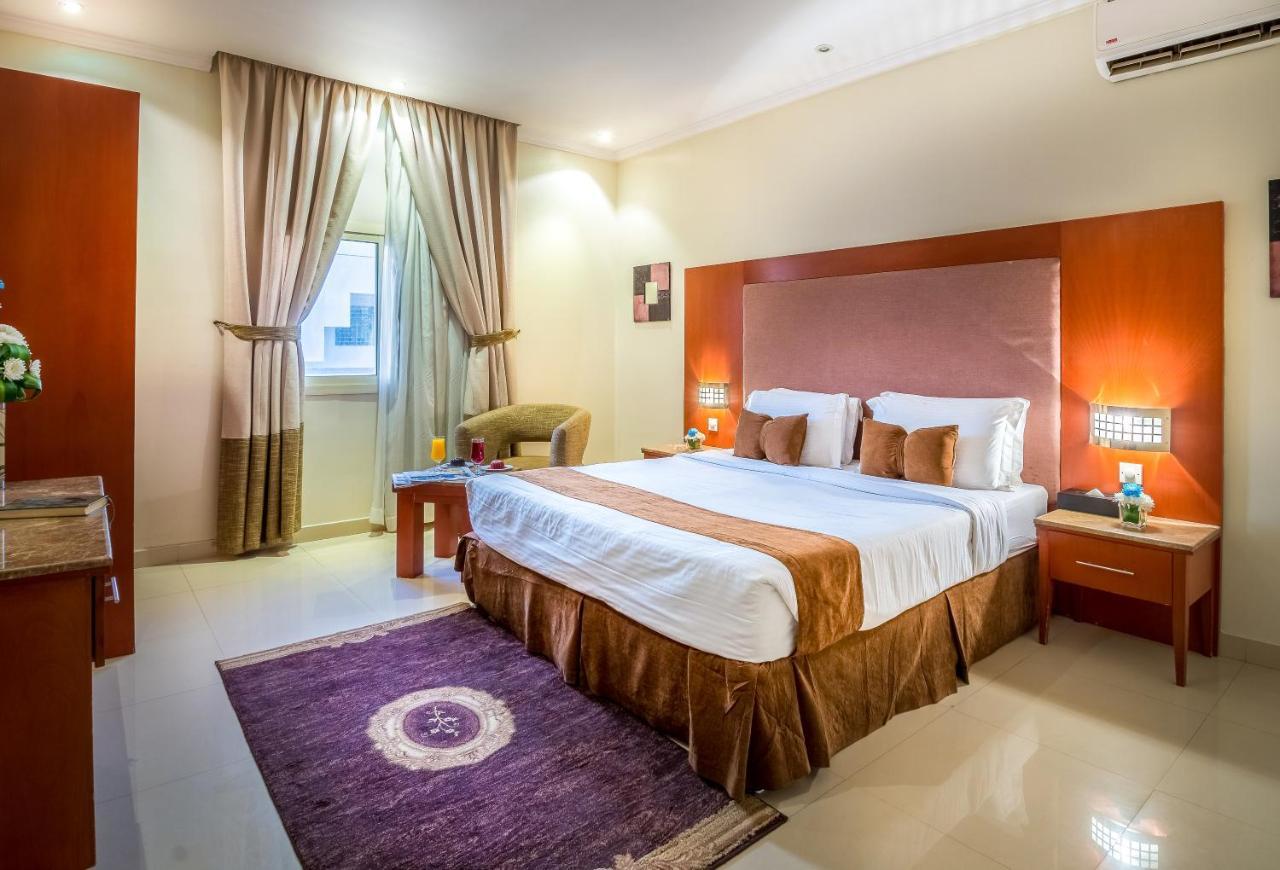 Al Muhaidb Al Takhassosi Abaqrino Riyadh Exteriör bild