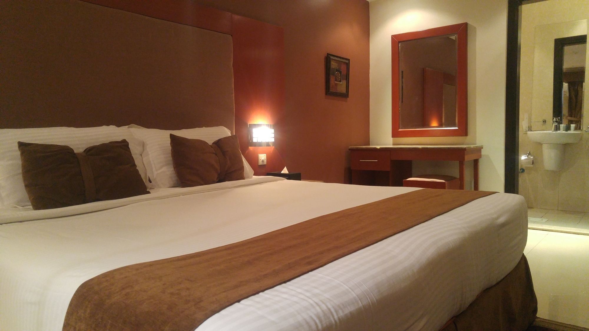 Al Muhaidb Al Takhassosi Abaqrino Riyadh Exteriör bild